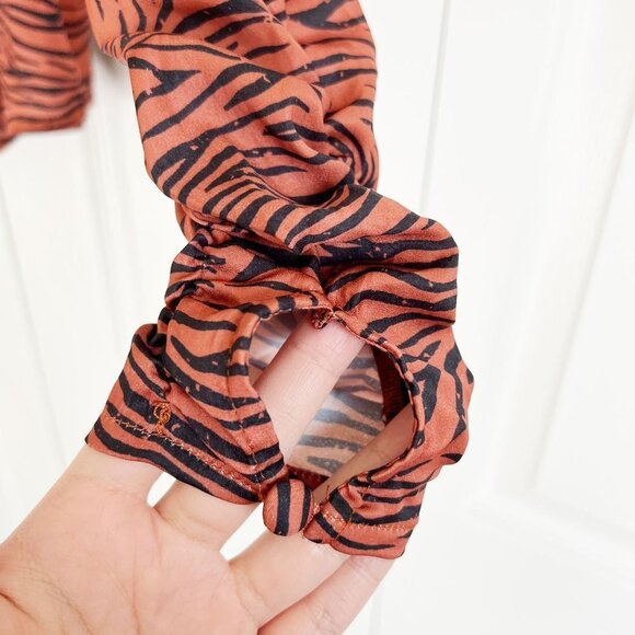 Free People Tiger Print Orange Black Cutout Top Women's Size X-Small XS - Picture 3 of 7